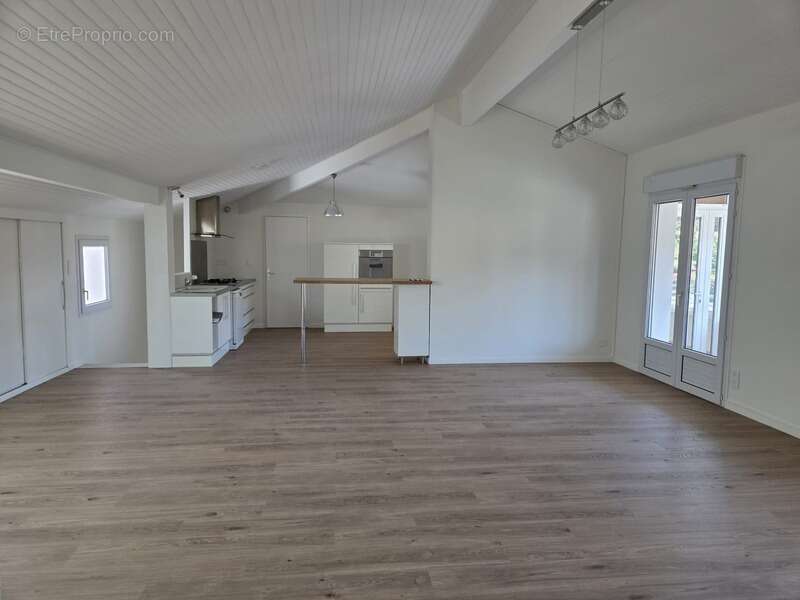 Appartement à SAINT-ORENS-DE-GAMEVILLE