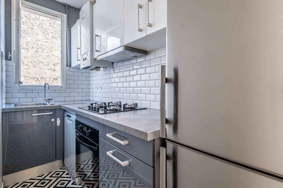 Appartement à PARIS-18E