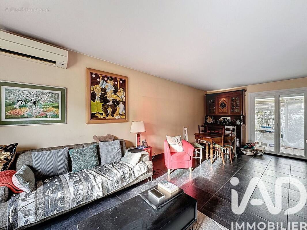 Photo 1 - Maison à VILLENEUVE-LA-GARENNE