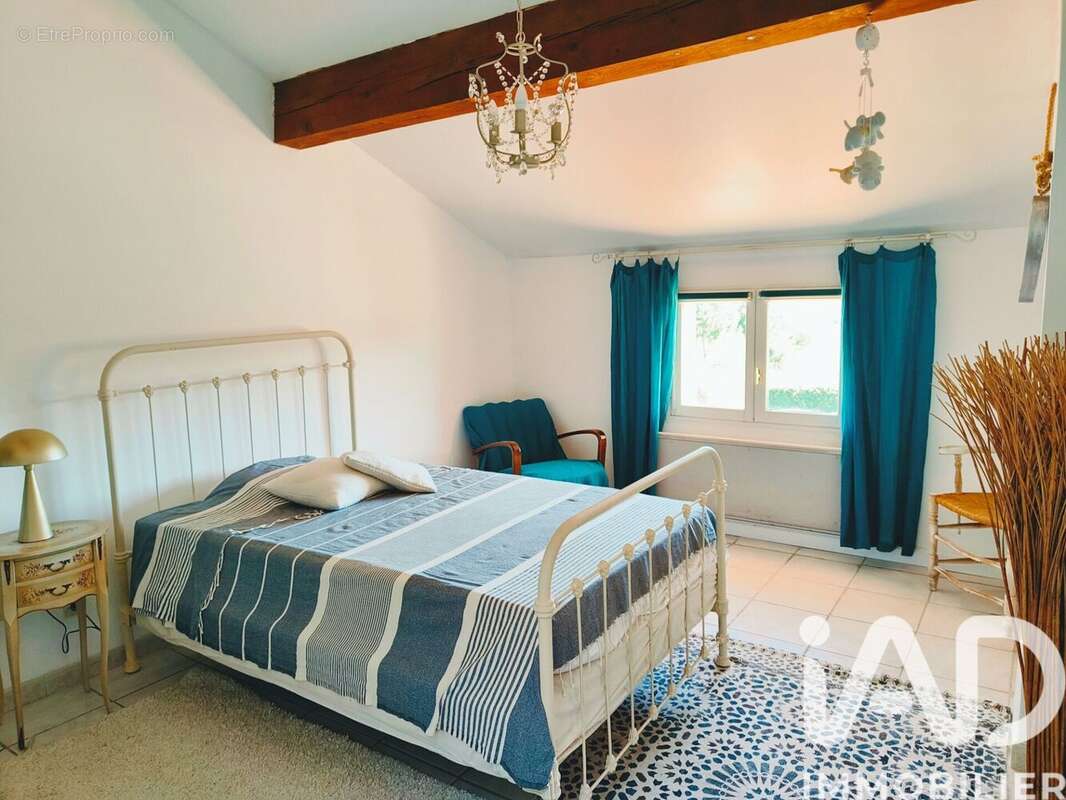 Photo 3 - Maison à SAINT-LAURENT-D'AIGOUZE