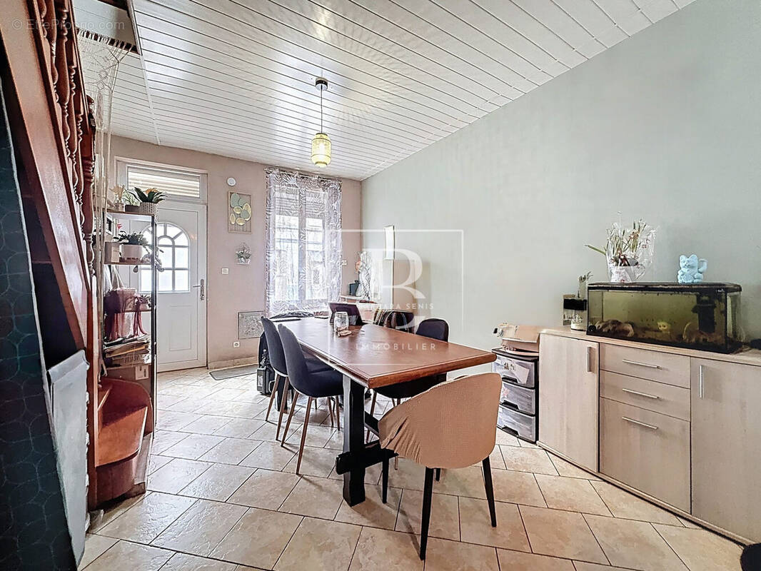 Maison à ROEULX