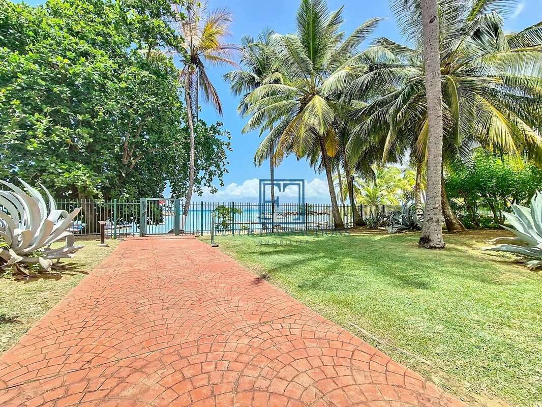 Appartement à LE GOSIER