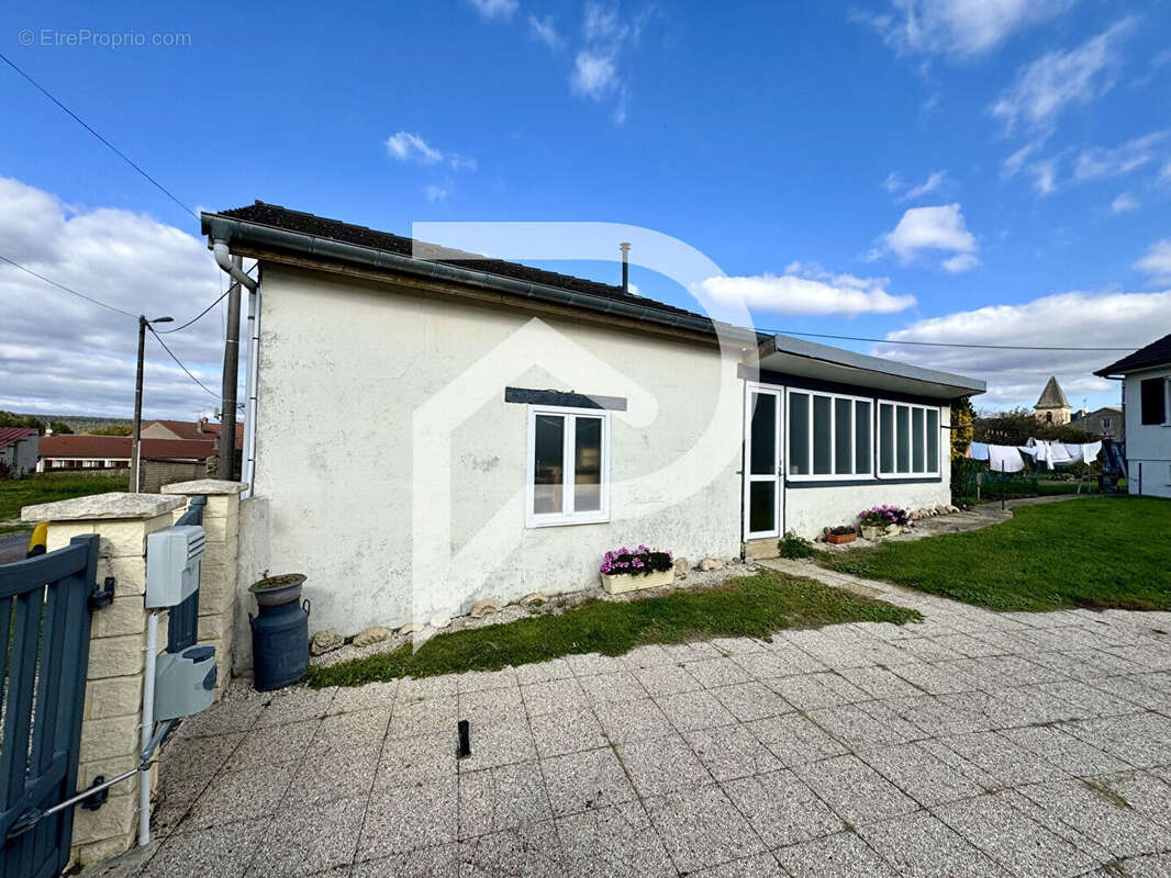 Maison à VRAINCOURT