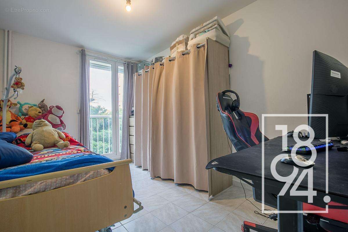 Appartement à MARSEILLE-14E