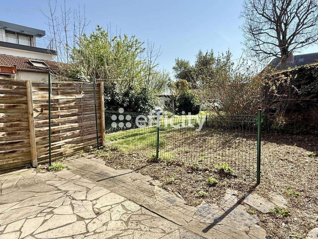 Appartement à BOURG-LA-REINE