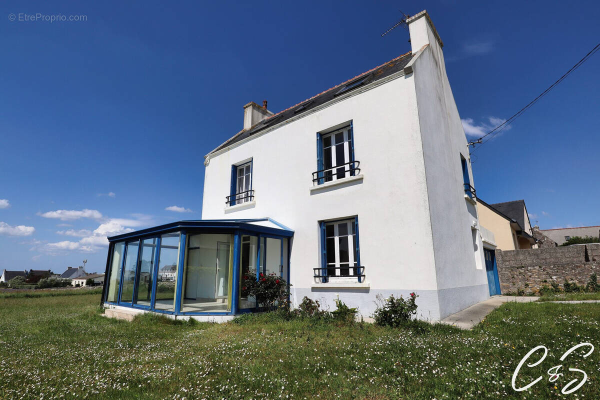 Maison à PLOUHINEC