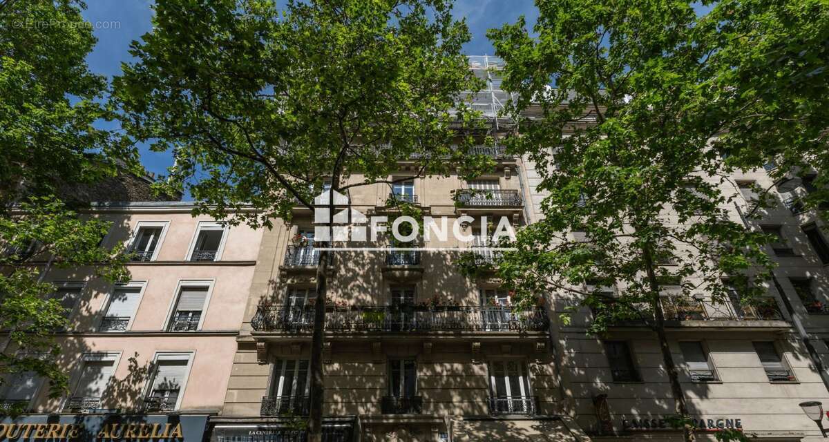 Appartement à PARIS-17E