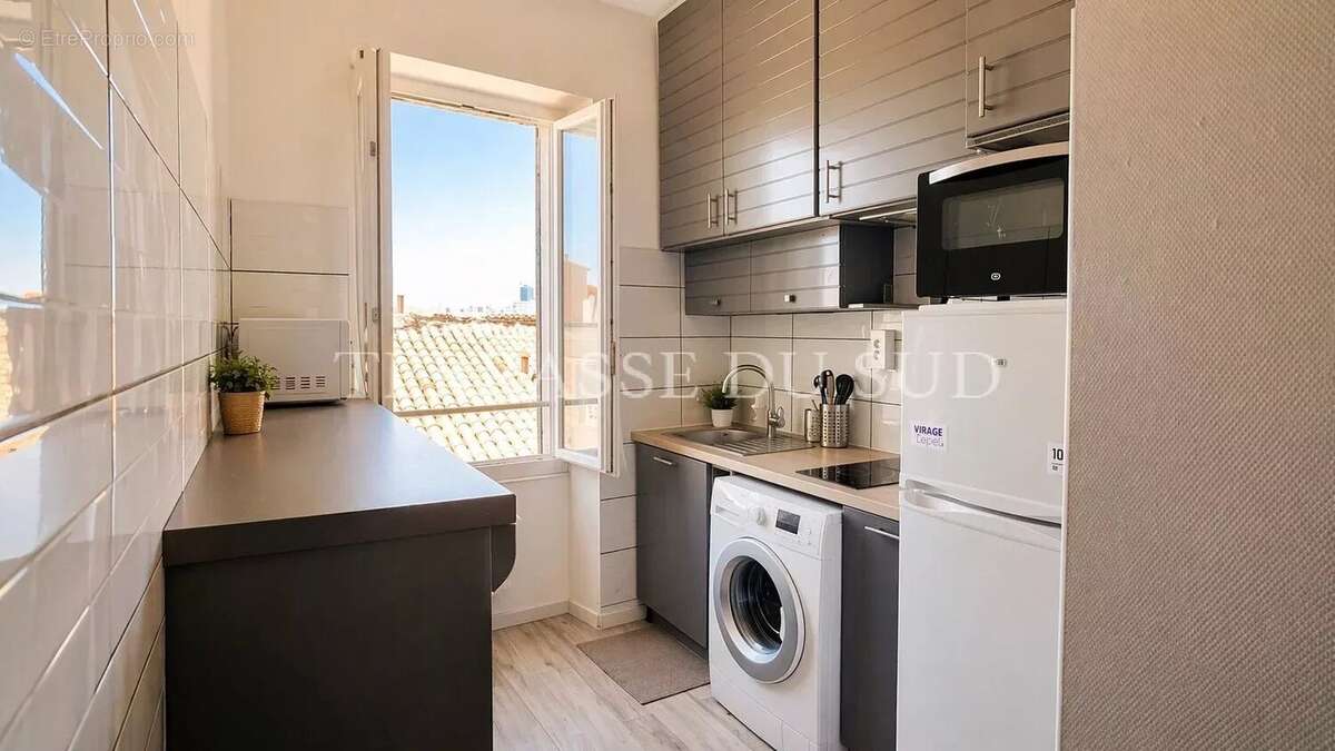 Appartement à MARSEILLE-3E