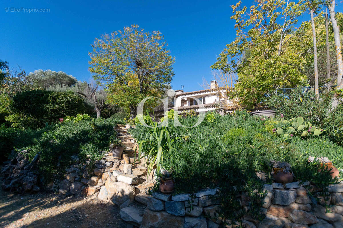 Maison à SANARY-SUR-MER