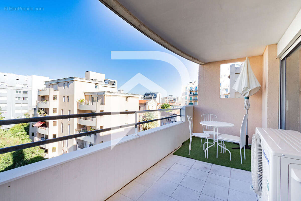 Appartement à MARSEILLE-10E