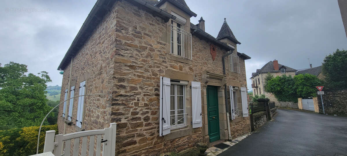 Maison à BEYNAT