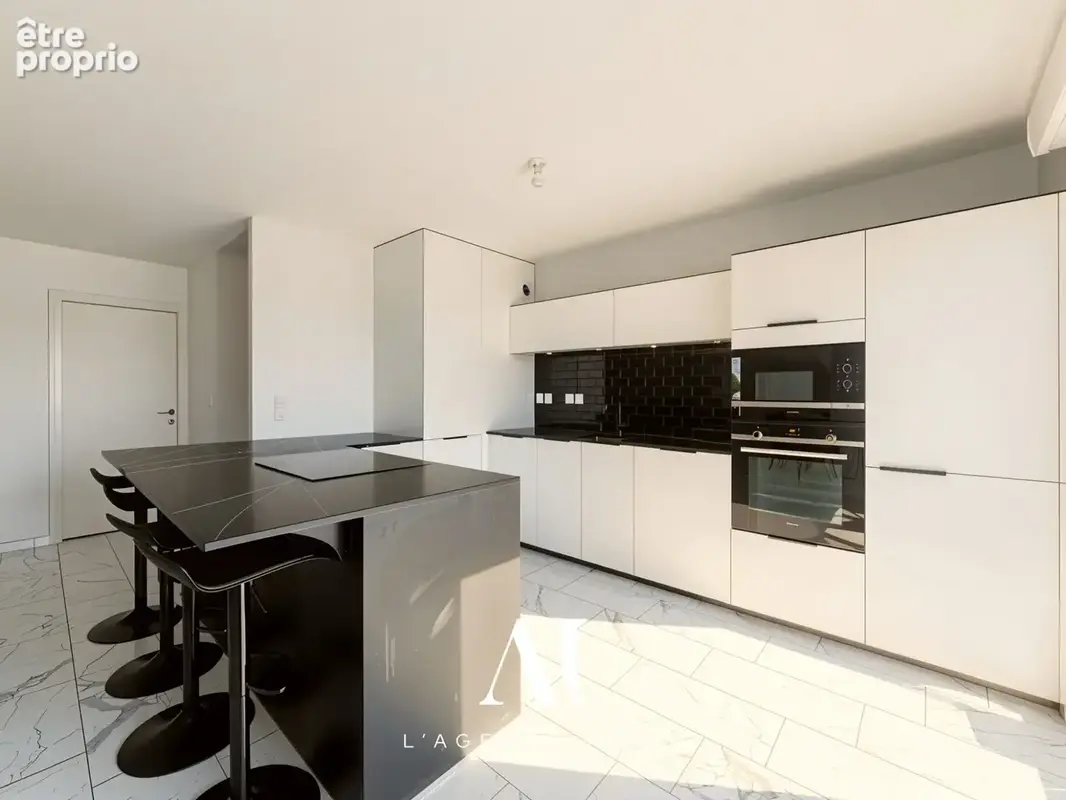Appartement 130 m² à Crozet  - photo 7