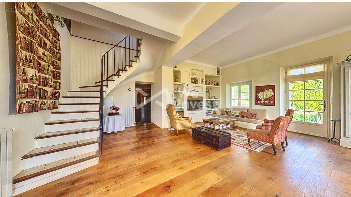 Maison à LE CASTELLET