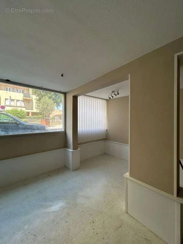 Commerce à CARCASSONNE