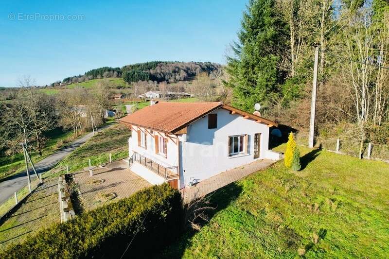 Maison à LA TUILIERE