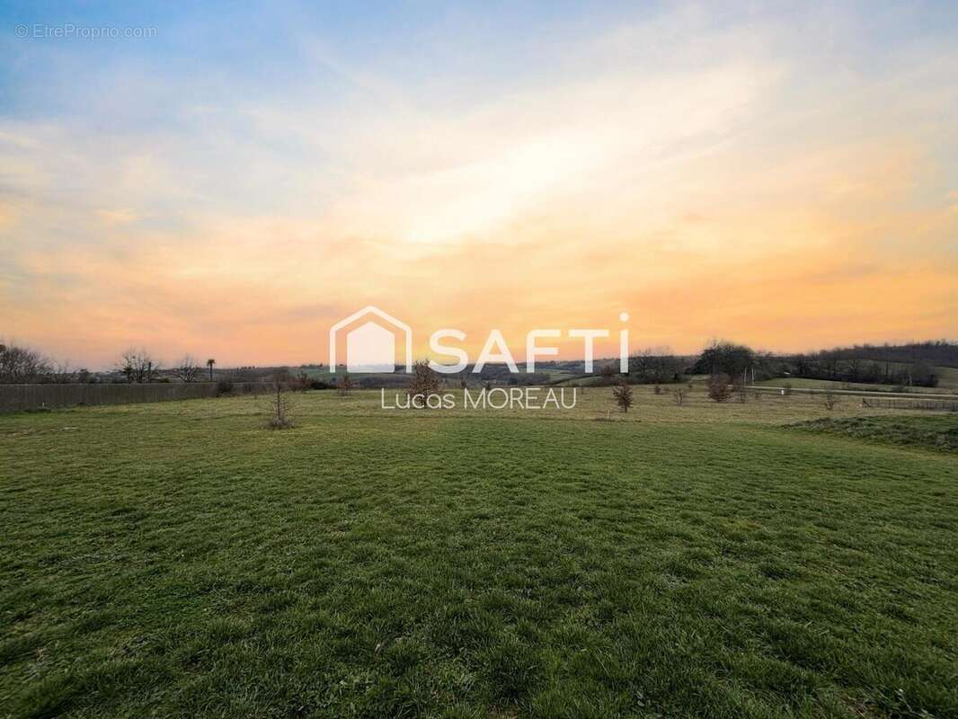 Photo 2 - Terrain à LEOJAC