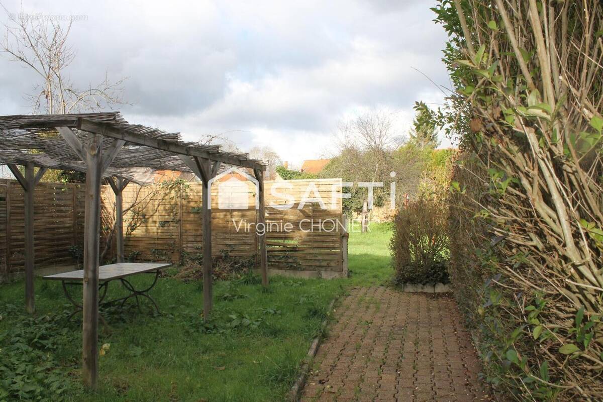 Photo 1 - Maison à CUSSET