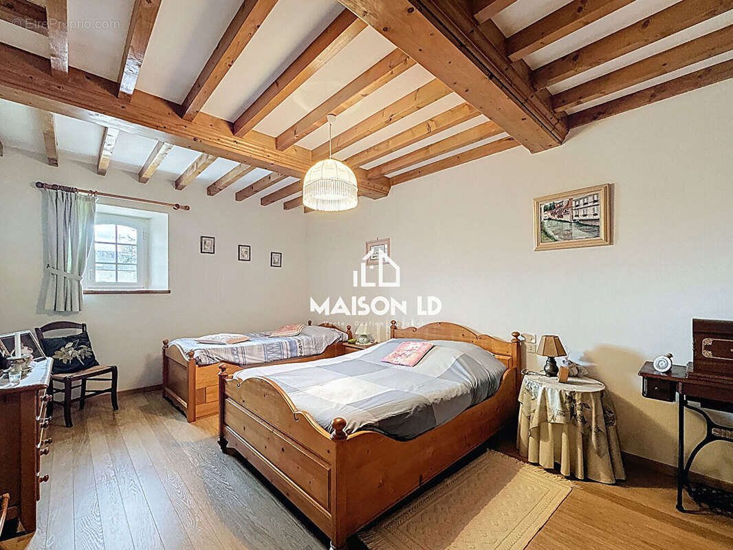 Maison à MANDEVILLE-EN-BESSIN