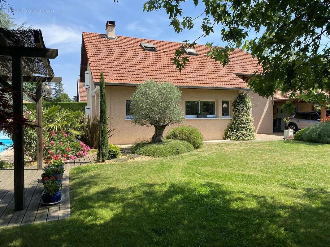 Photo 5 - Maison à LA TOUR-DE-SALVAGNY