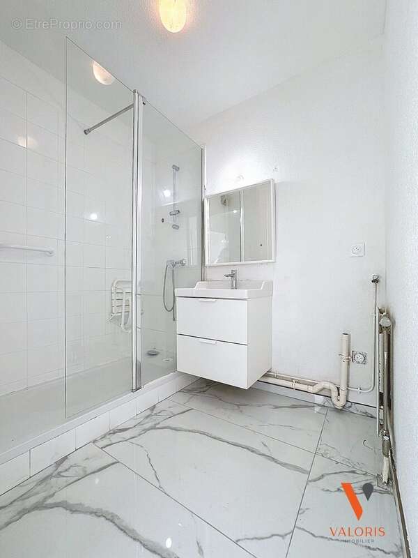 Appartement 80 m² à Echirolles  - photo 5