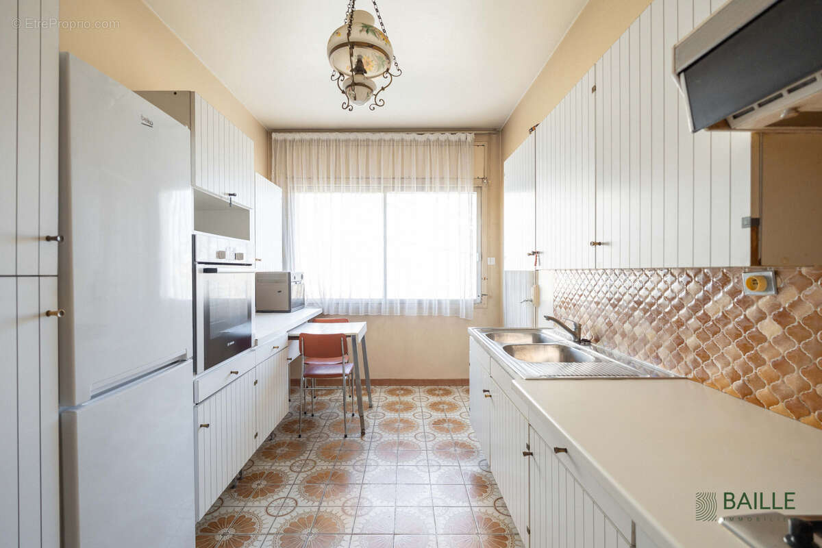 Appartement à MARSEILLE-8E