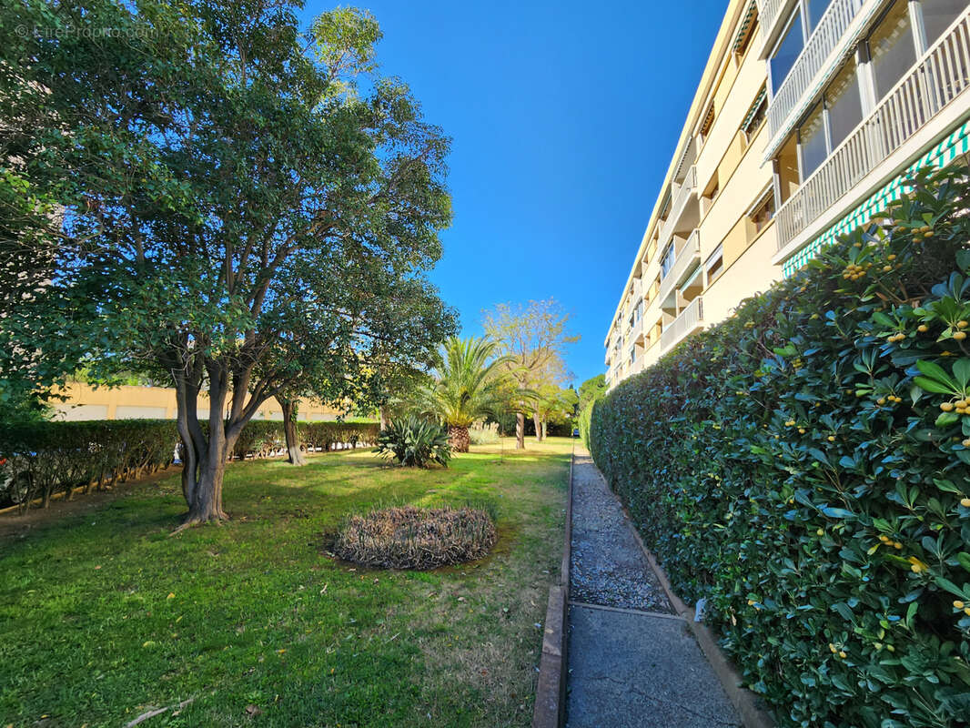 Appartement à FREJUS