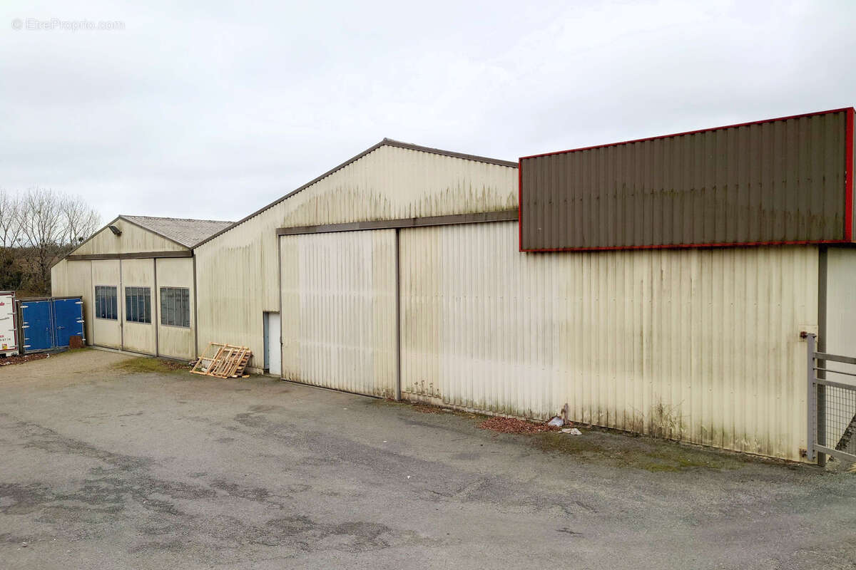 Commerce à MALEVILLE