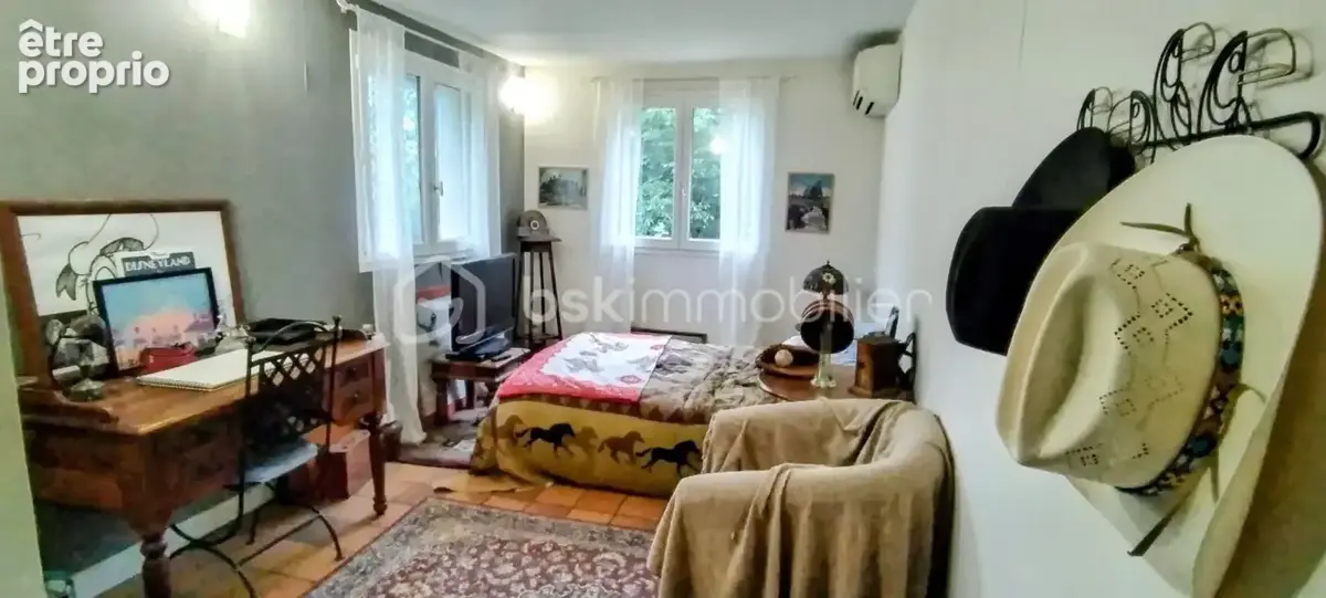 Maison sur terrain boisé de 8417m2 avec garage et abris - photo 3