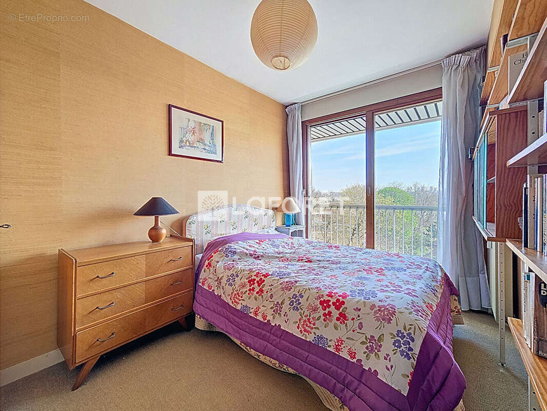 Appartement à BOURG-LA-REINE