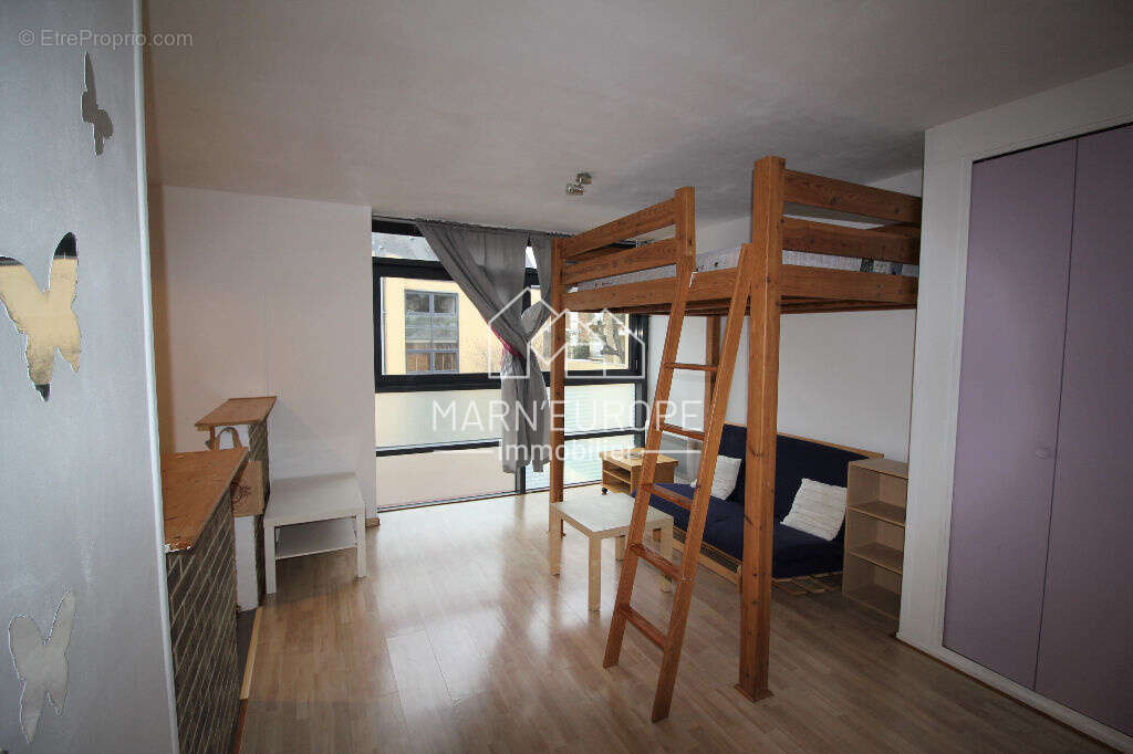Appartement à ESBLY