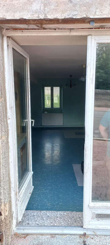 Appartement à LA PACAUDIERE