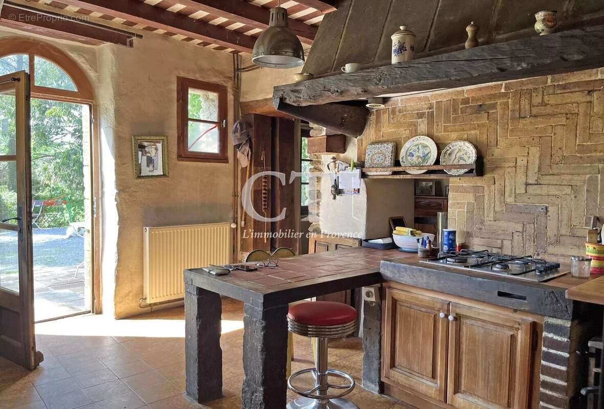 Maison à VAISON-LA-ROMAINE