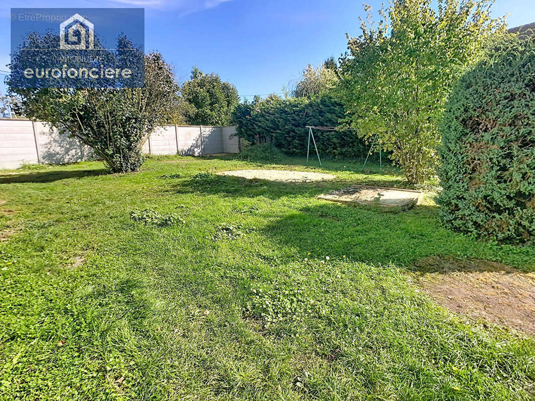 Maison à AIX-EN-OTHE