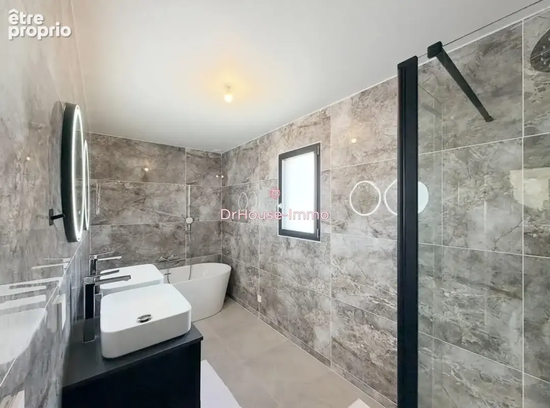 Maison 6 pièces 116 m² à vendre à Rouxmesnil-Bouteilles (76370) - photo 16
