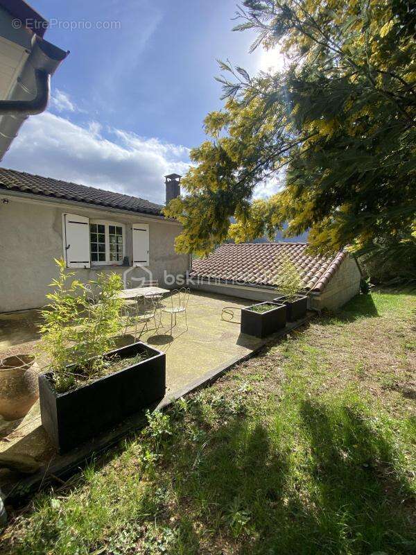 Maison, 5 chambres, grand jardin et atelier - photo 3