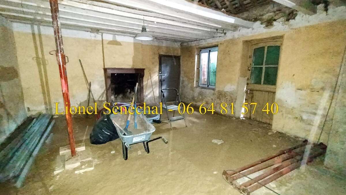 Maison à YVRE-L&#039;EVEQUE