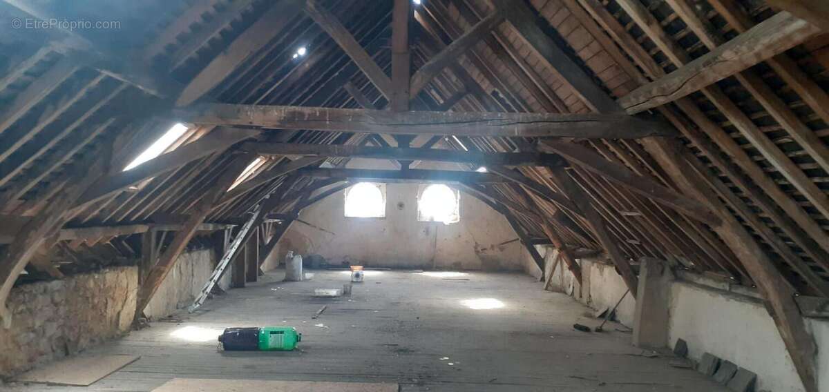 Appartement à BAUGE