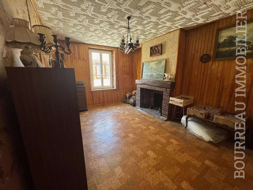 Maison à BRIENON-SUR-ARMANCON