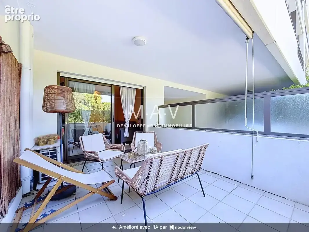 Nice/coeur cimiez studio meublé terrasse 12 m2 au calme parking standing piscine - photo 6