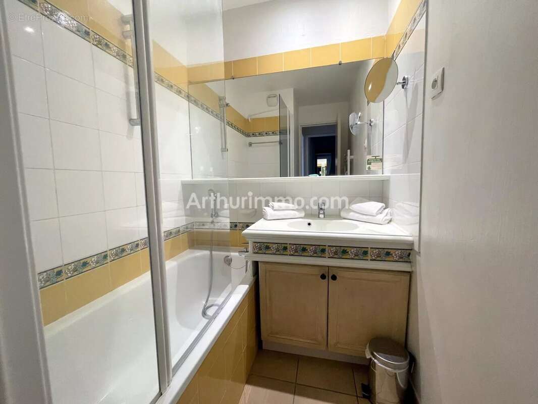 Grimaud - exclusivité : - photo 16