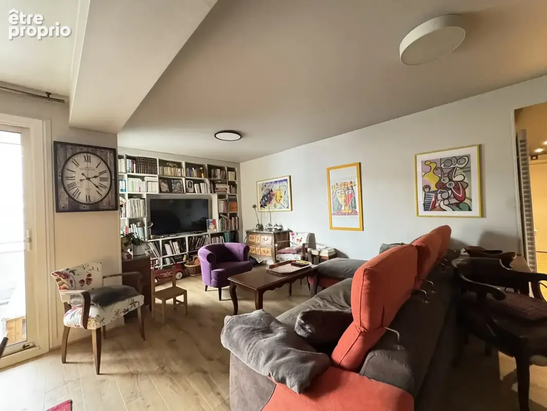 Appartement 4 pièces 80 m² à vendre à L'etrat (42580) - photo 3
