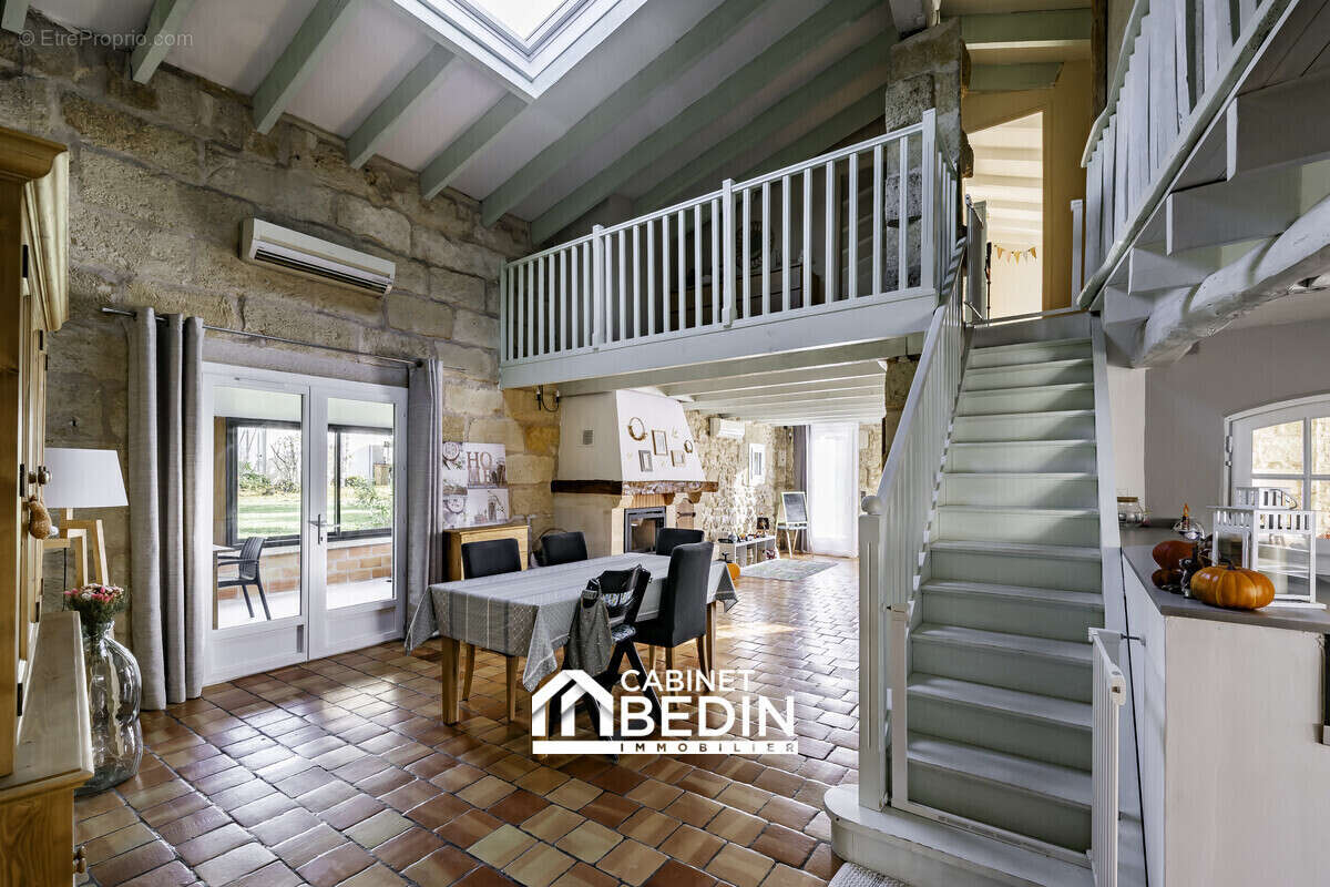 Maison à PEUJARD
