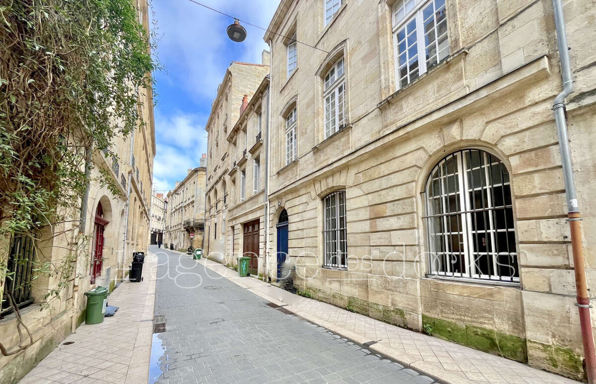 Appartement à BORDEAUX