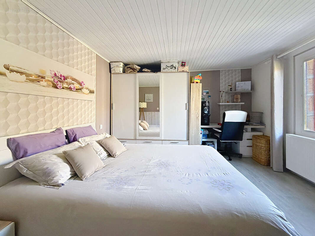 Appartement à SAINT-VIANCE