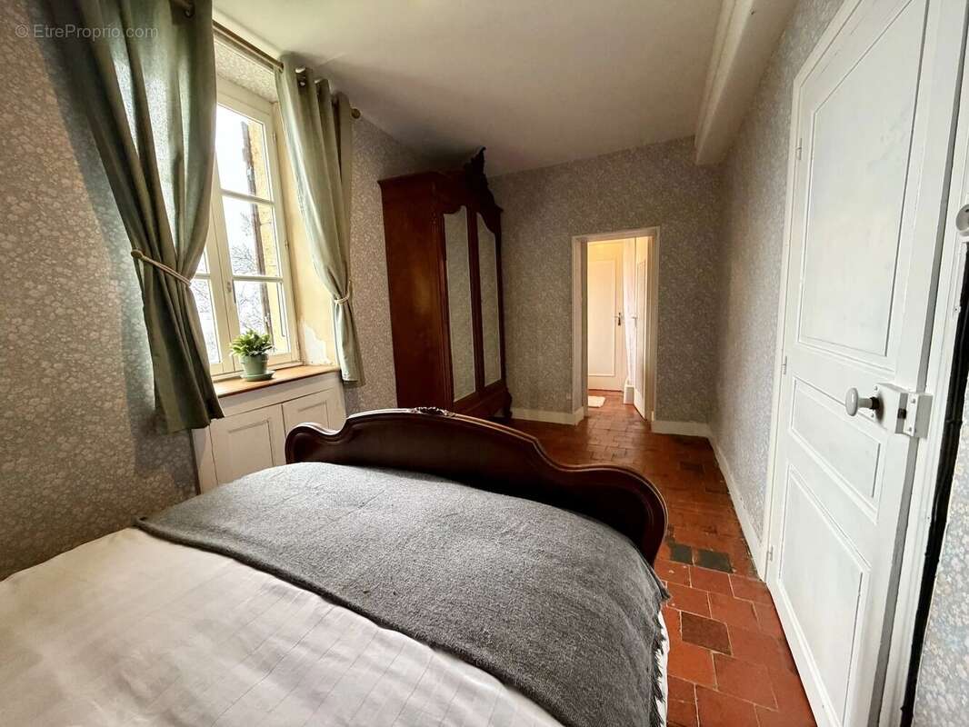 Maison à CHATEAU-CHINON(CAMPAGNE)