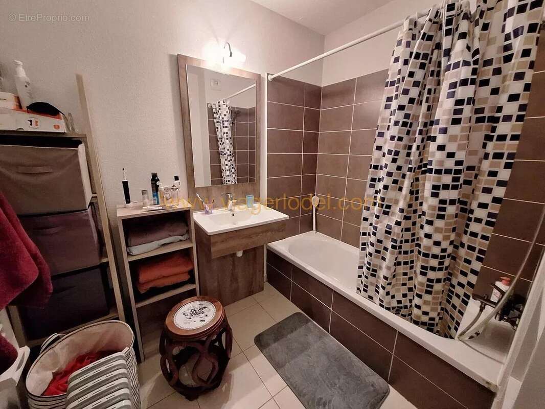 Appartement à PUGET-SUR-ARGENS