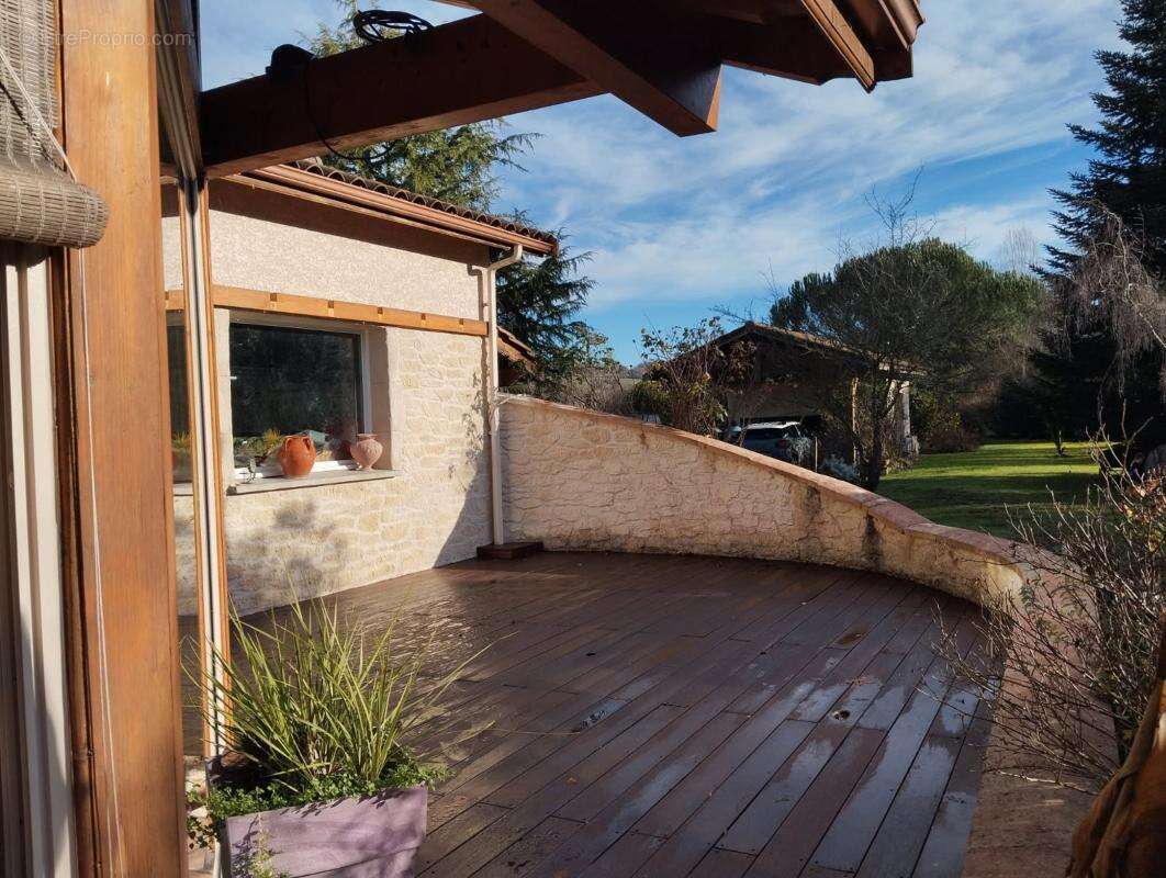 Maison à COUR-ET-BUIS