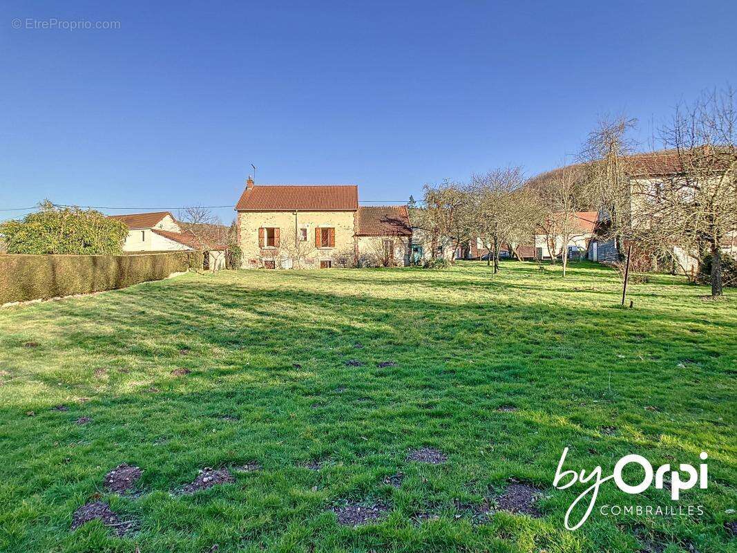 Maison à SAINT-ELOY-LES-MINES