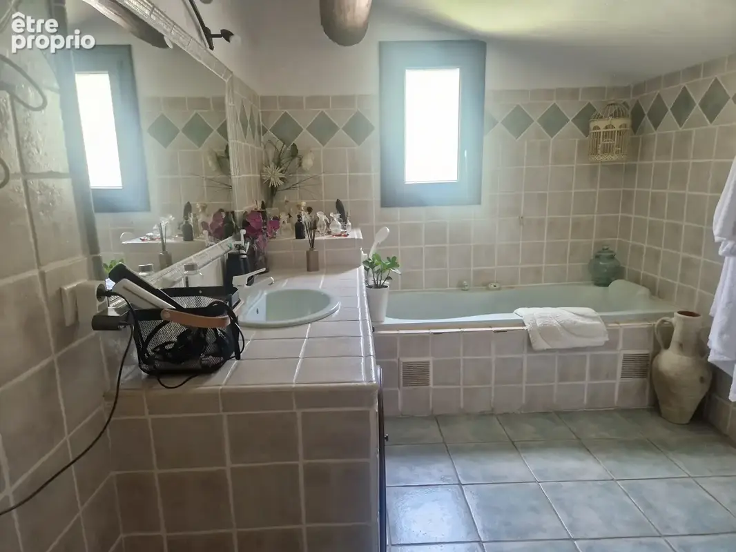 Villa avec piscine hors lotissement - photo 16
