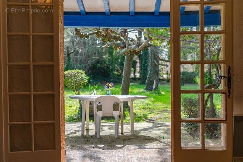 Maison à vendre 5 pièces AIX EN PROVENCE (13) de 150m², terrain de 1630m² piscineable. Garage + espace stationnement. Résidence  - photo 29